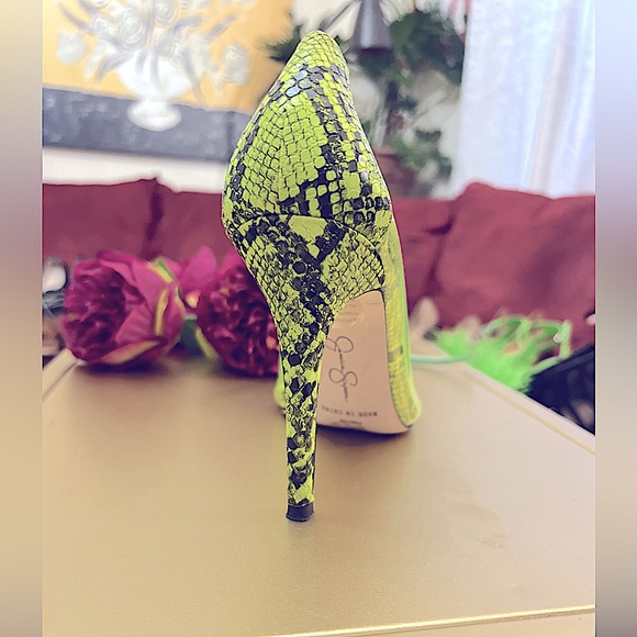 Jessica Simpson Neon Green Python Pixera Pumps - Picture 8 of 16